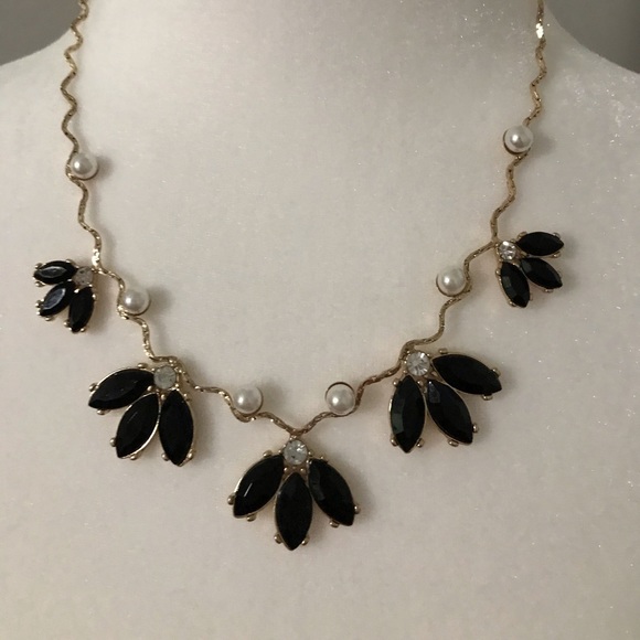 ADORABLE Pearland Black necklace! - Picture 2 of 3